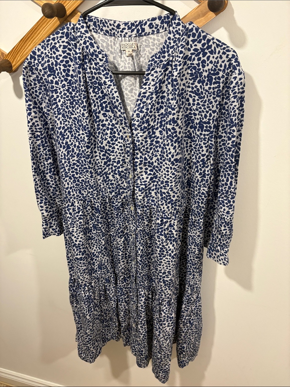 Badgley Mischka blue and white animal-print tiered dress with three-quarter slee